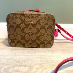 Small Coach crossbody bag